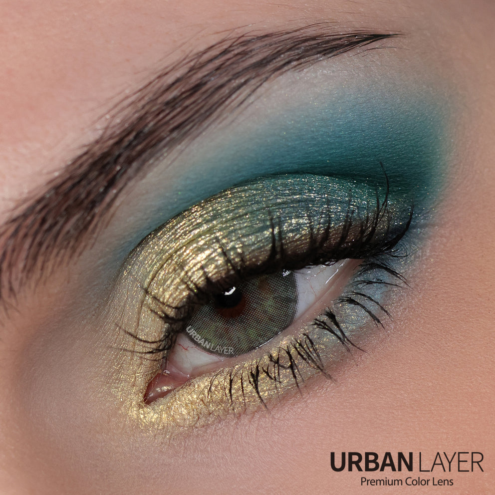 Gemini Gray Urban Layer colored contact lenses with a subtle gray hue, showcasing a natural eye enhancement.